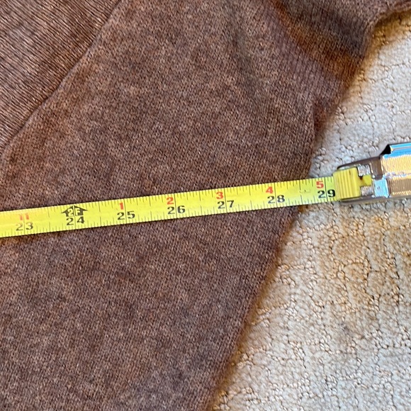 Vince sweater in wool. Shrug. - Picture 8 of 11